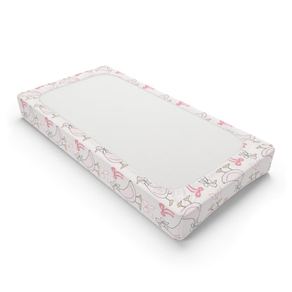 Fitted changing pad cover in pink geese with elastic edges