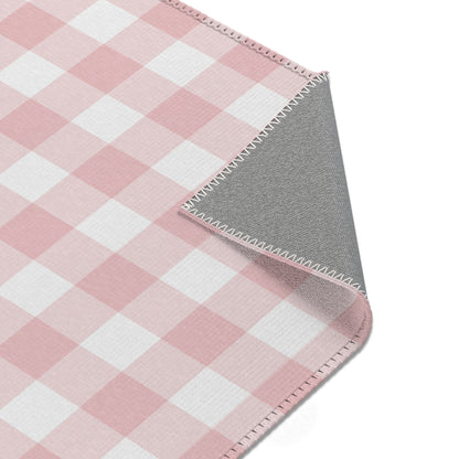 Rose Gingham nursery rug edge and pile detail